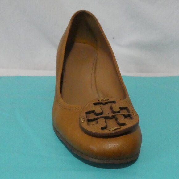 TORY BURCH | 9.5 inch bottom measured | Tory Burch Sally Wedge - Picture 6 of 15